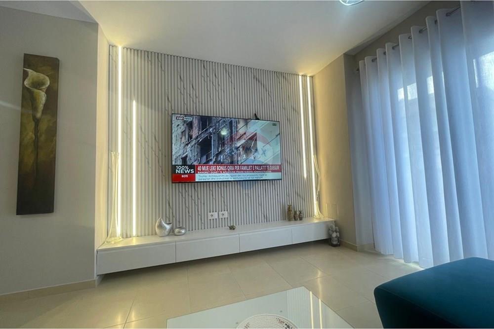 Moderne wohnung zu mieten in transballkanike Vlorë (3)
