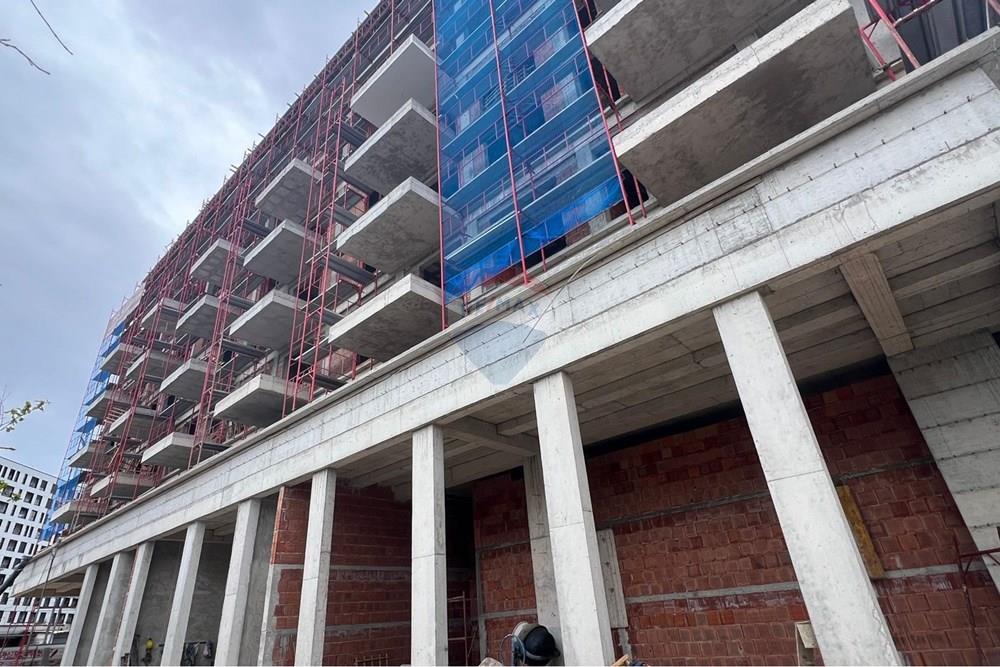 Apartamento à venda 2+1 em uma das áreas mais procuradas de Tirana, ish fusha aviacionit. (3)