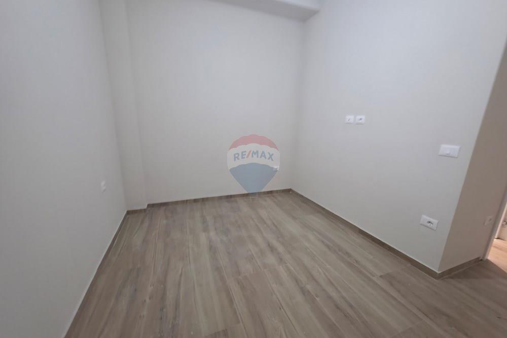 Deux appartements 1+1 à vendre rue mihal grameno, Tirana