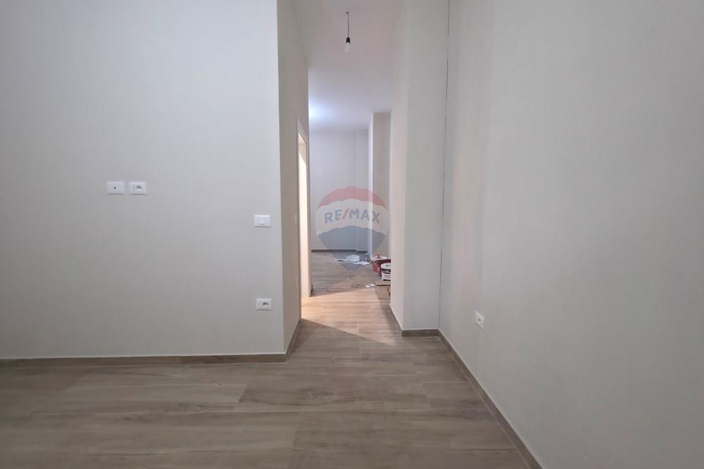 Deux appartements 1+1 à vendre rue mihal grameno, Tirana (4)