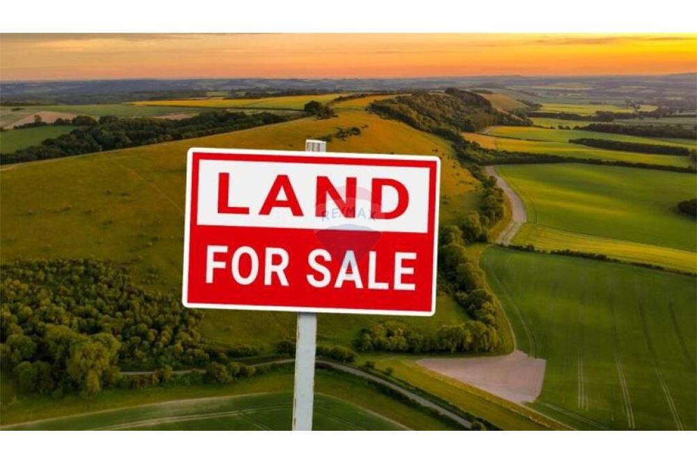 Terrain à vendre - are, situé à mezez