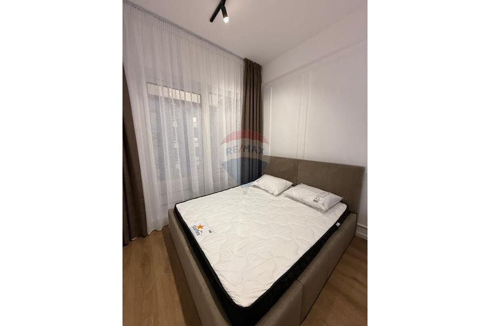 Disponojme apartament 1+1 per qera
