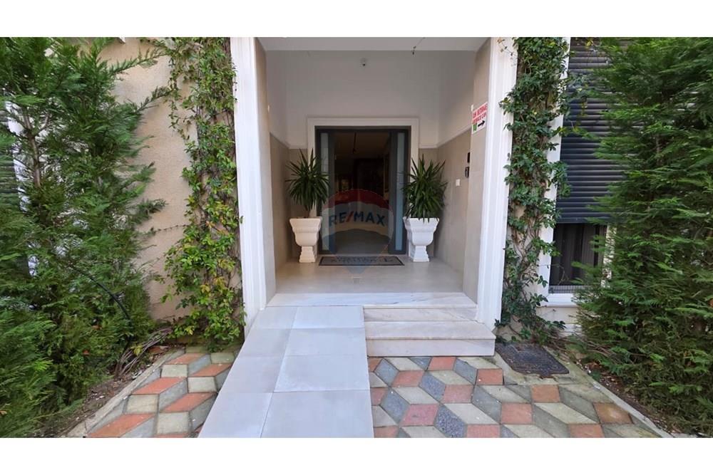 Appartement 2+1+2 à vendre lungomare, Vlorë