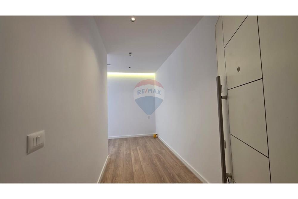 Appartement 2+1+2 à vendre lungomare, Vlorë