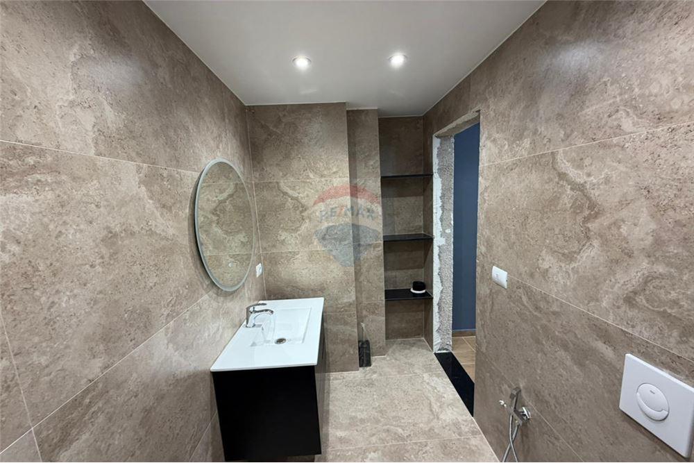 Studio (garsoniere) në shitje – Sarandë