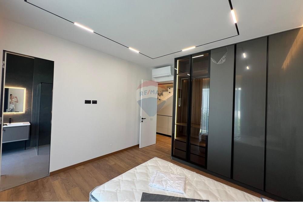 Villa angehörig im forest residence Liqeni i Thatë, Tirana