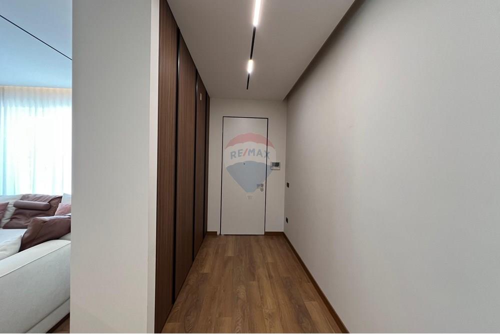 Villa angehörig im forest residence Liqeni i Thatë, Tirana