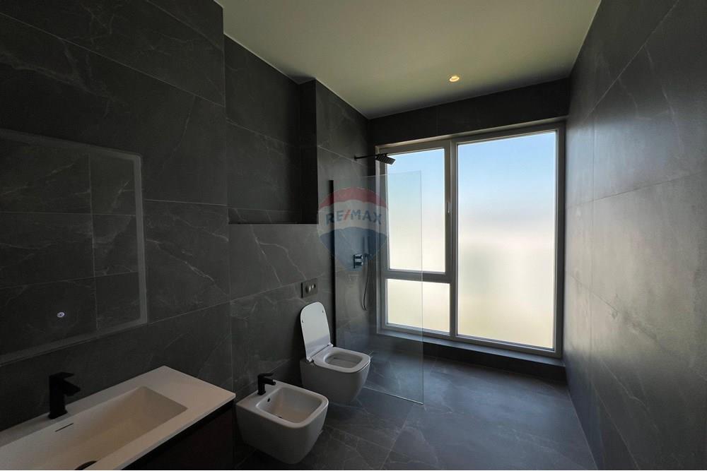 Villa angehörig im forest residence Liqeni i Thatë, Tirana