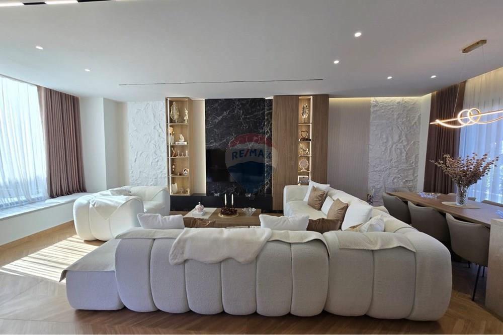 Villa faz parte de um complexo residencial apenas com villas (2)