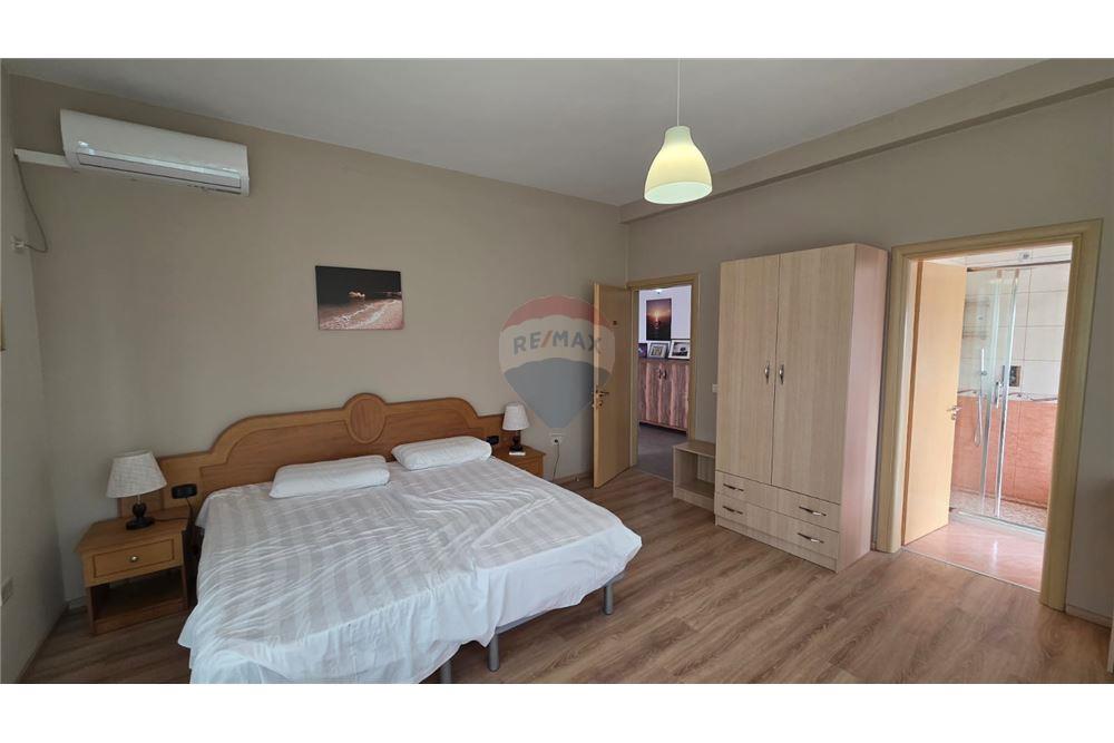 Villa di 3 piani in vendita in via transballkanike, Vlorë (6)