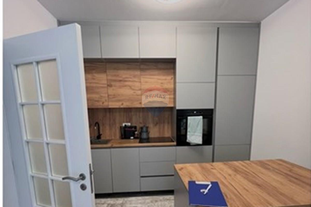 **apartamento moderno à venda no bairro Prishtina e Re** (2)