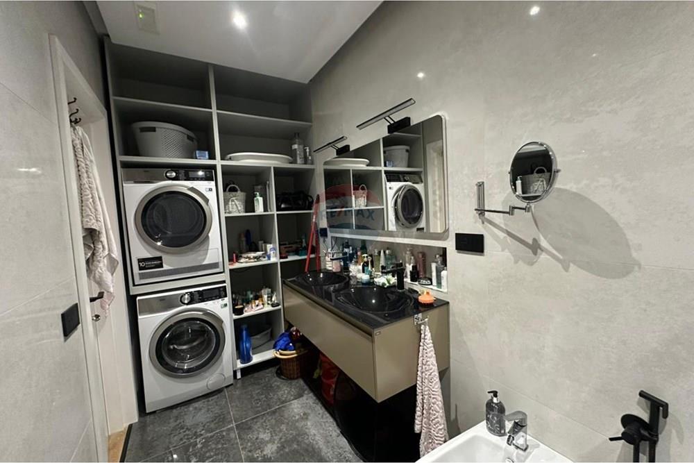 In affitto: Appartamento 2+1+2 a shallvaret, edificio molto ben tenuto con due ascensori