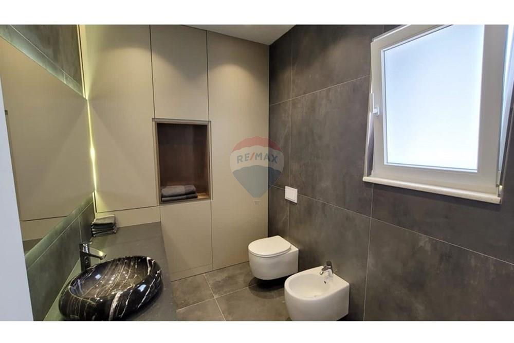Villa adosada, lujo en venta en residencia elisium, cerca de teg!
