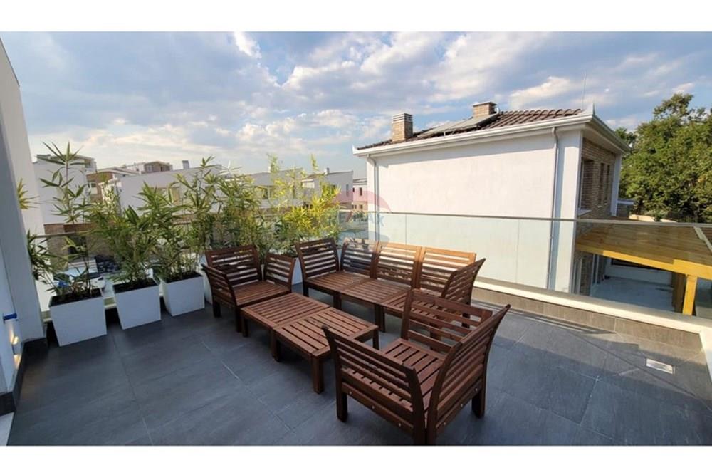 Villa adosada, lujo en venta en residencia elisium, cerca de teg!