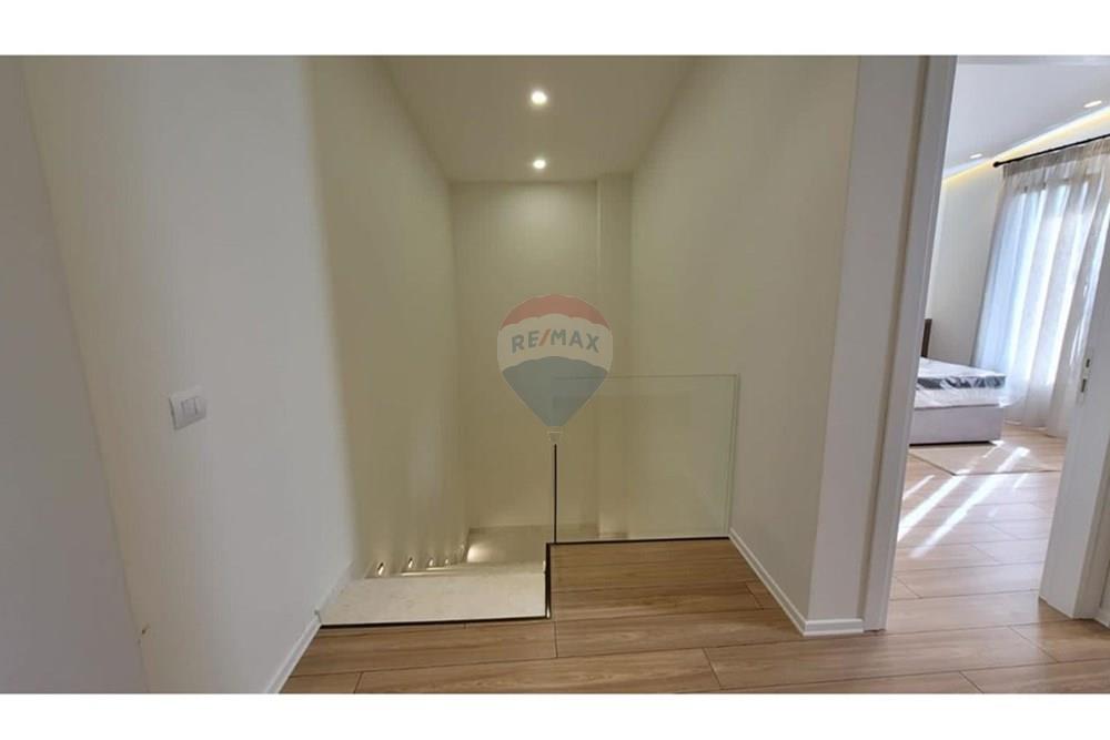 Villa adosada, lujo en venta en residencia elisium, cerca de teg!