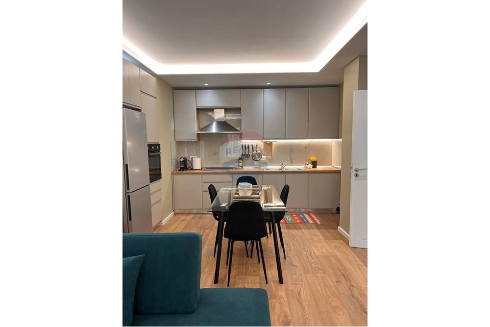 Apartamento en alquiler cerca de liceu artistik, rrugica e sales, rruga e elbasanit. (3)