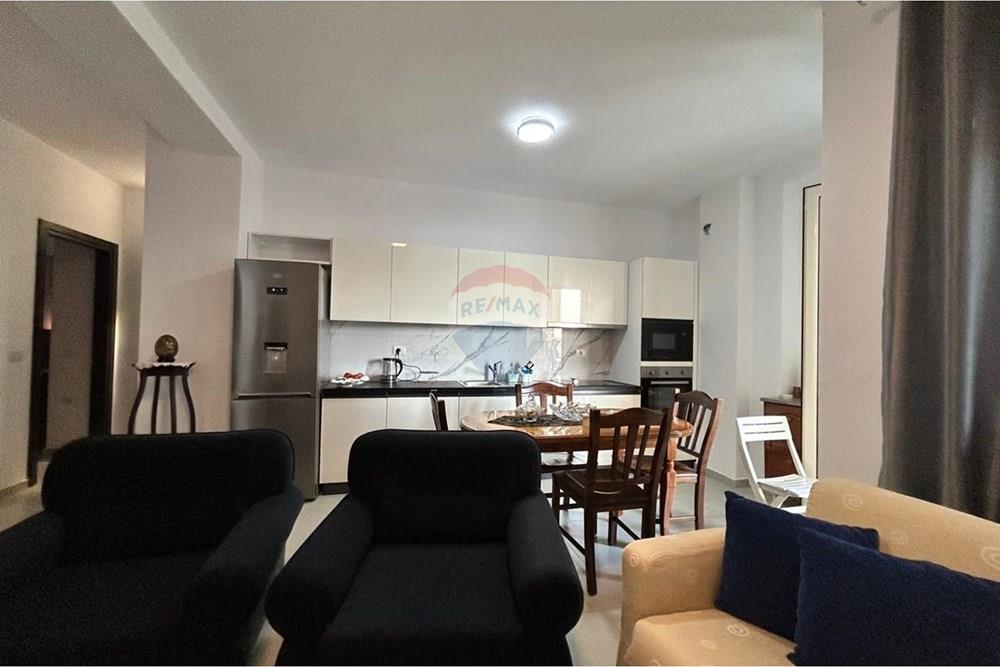 Moderne 2+1 wohnung zur miete im skela-gebiet, in der nähe von kfc, in Vlorë