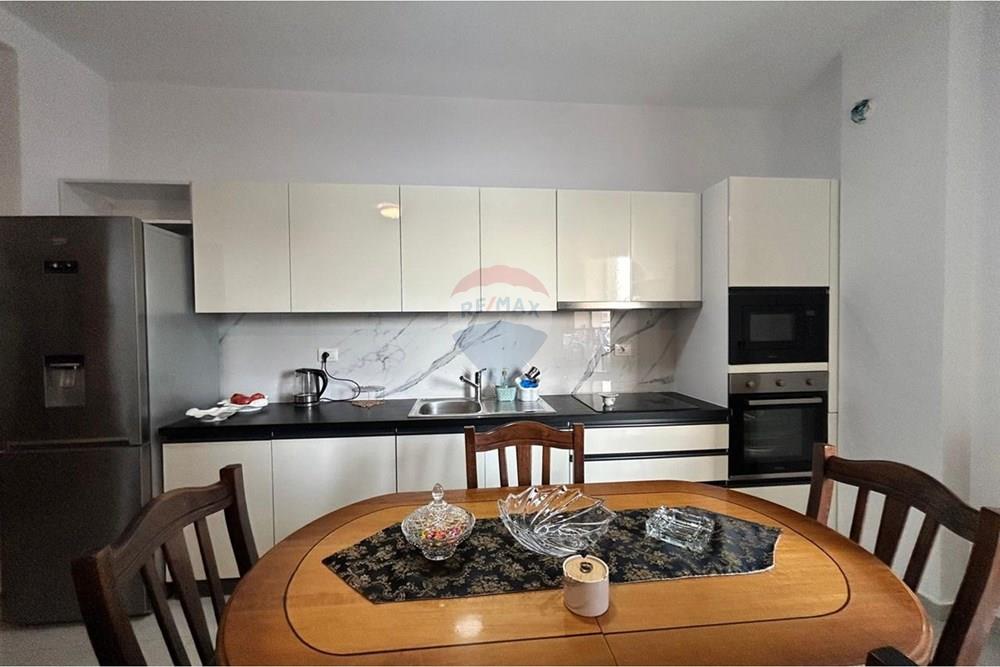 Moderne 2+1 wohnung zur miete im skela-gebiet, in der nähe von kfc, in Vlorë