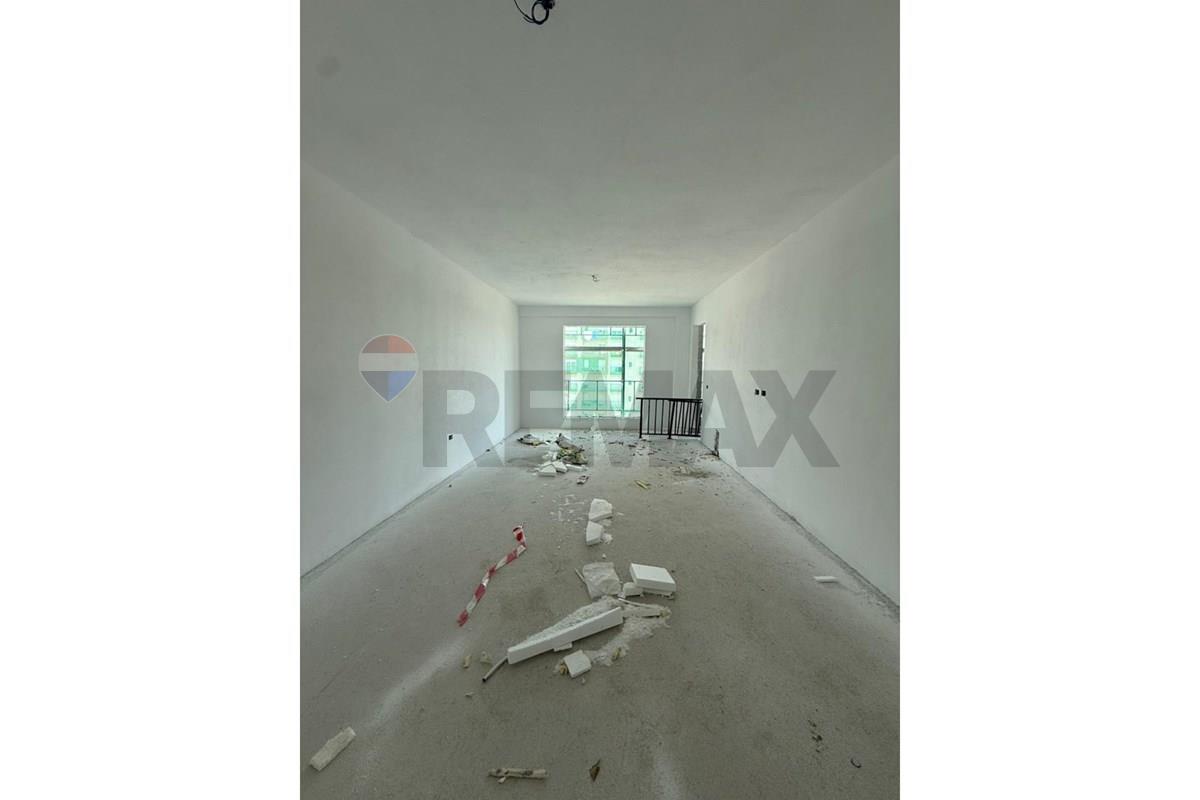 Appartement à vendre 2+1+2 près du cirque ulliri, kamëz (2)