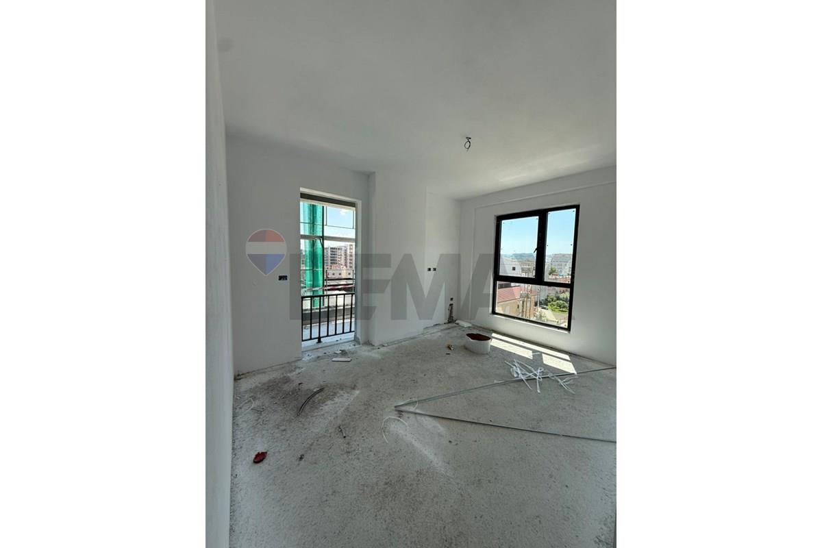 Appartement à vendre 2+1+2 près du cirque ulliri, kamëz (5)