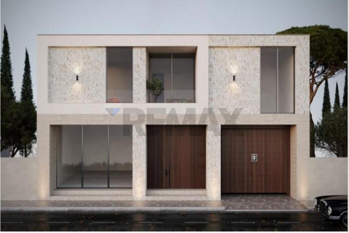 Two-storey villa for sale in Vlorë