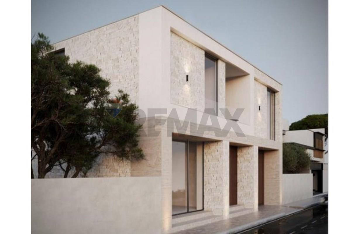 Two-storey villa for sale in Vlorë