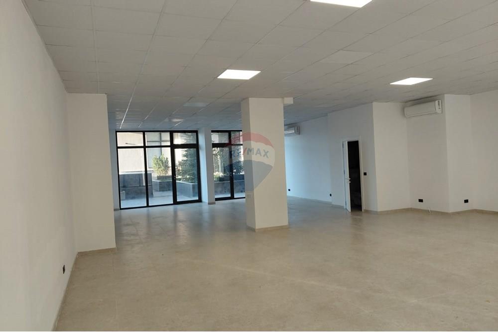 Me qira lokal komercial 136 m² Mati 1, Prishtinë! (3)