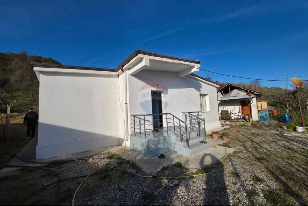 Haus zum verkauf in ndroq bei toskana villa (8)