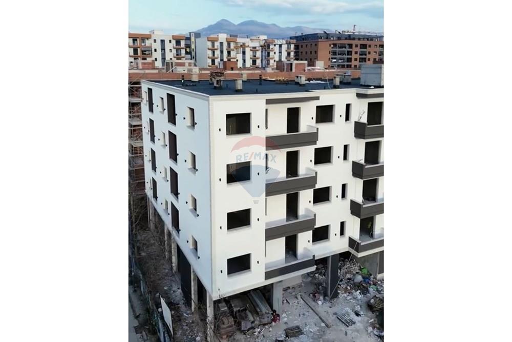 Appartement à vendre 2+1 à kamez (4)