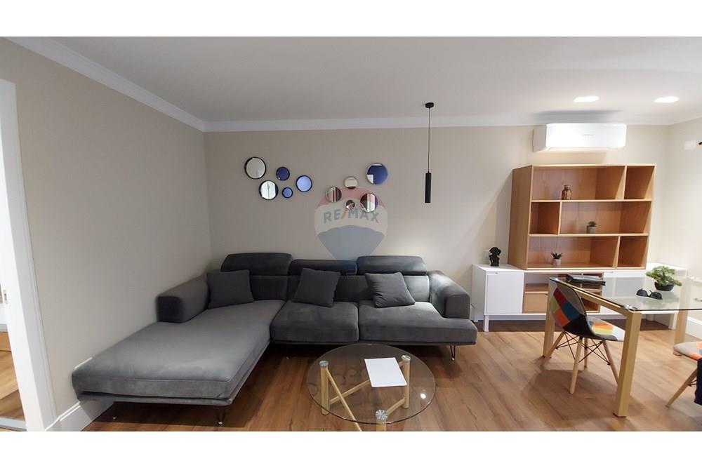 Apartamentos situados na área do antigo Blloku, perto da praça wilson.