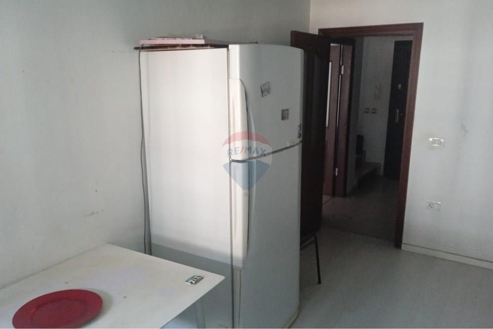 Duplex apartment for sale in the gintash block area, laprakë, in a very favorable position for family living. (3)