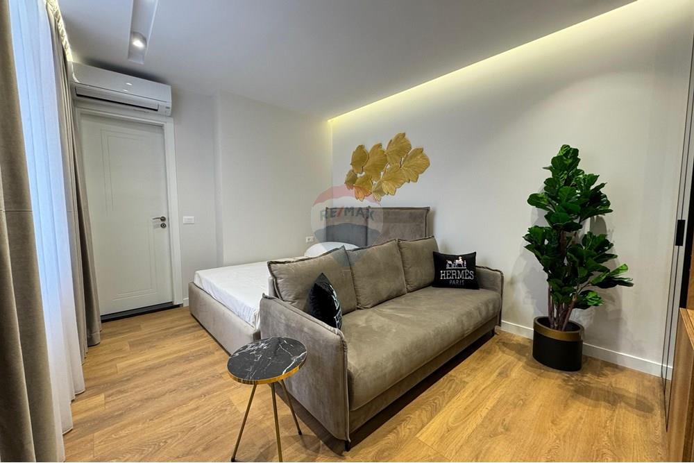 Super estudio / apartamento de lujo en venta cerca del estadio 'Dinamo'! (2)