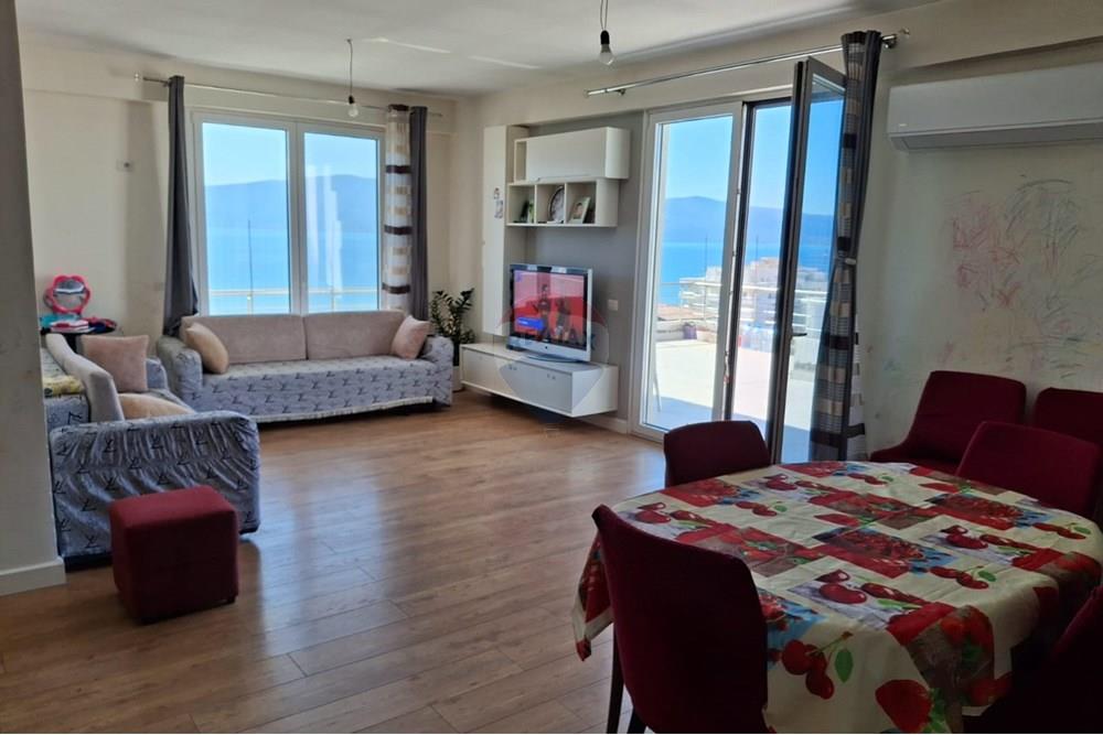 Papafingo ne shitje me verandë panoramike në plazhin e vjetër, Vlorë (5)