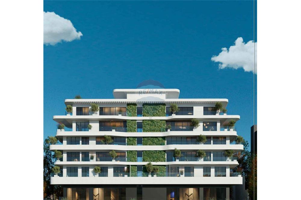 Ofrohet për shitje apartament modern në qytetin e sarandës, i pozicionuar në një zonë të qetë dhe shumë të kërkuar, pranë detit. (5)
