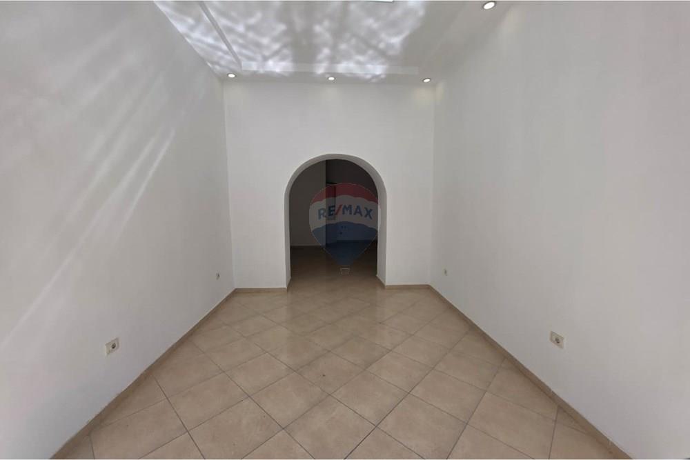 Rruga Ali Demi, Vlorë
