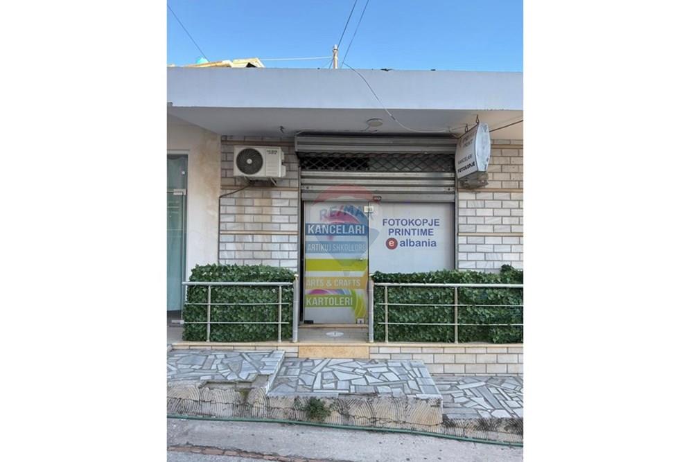 Tienda en venta en Sarandë, calle studenti, barrio no. 3