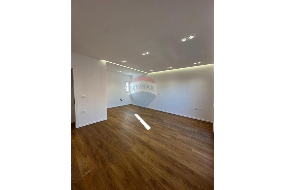 In via haxhi hysen dalliu vicino al boulevard zogu i, un appartamento 2+1 in vendita. (5)