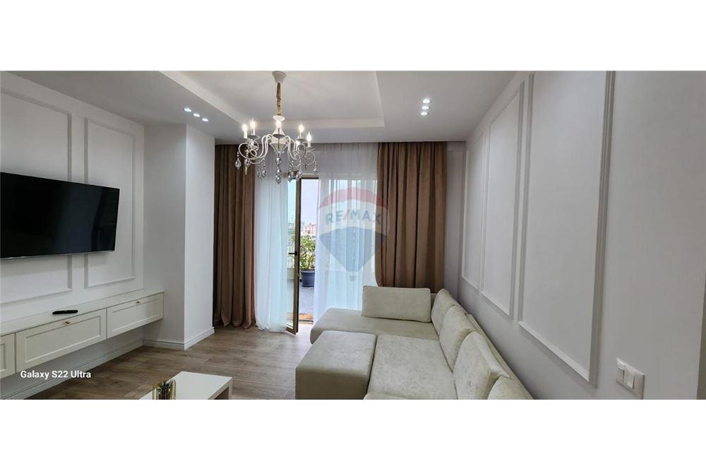 Sjellim ne treg apartament luksoz te tipologjise 2+1+2+verande!