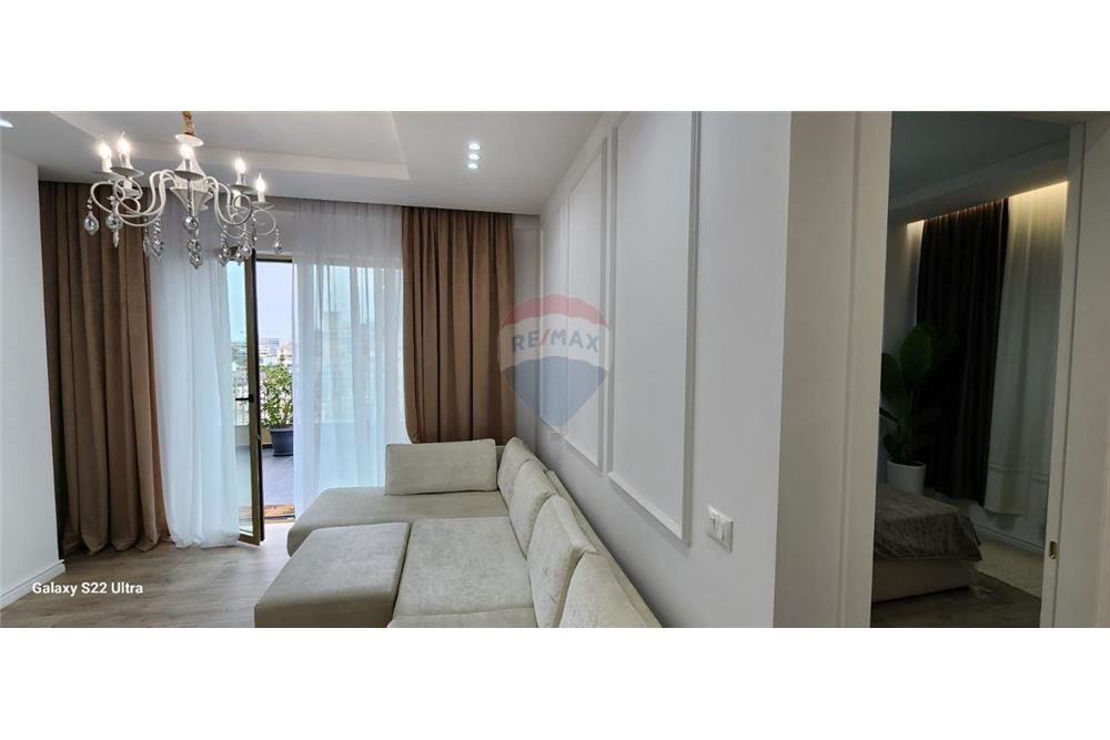 Sjellim ne treg apartament luksoz te tipologjise 2+1+2+verande!