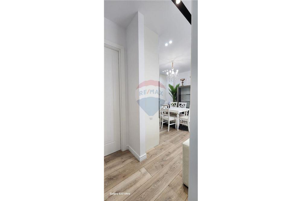 Sjellim ne treg apartament luksoz te tipologjise 2+1+2+verande!