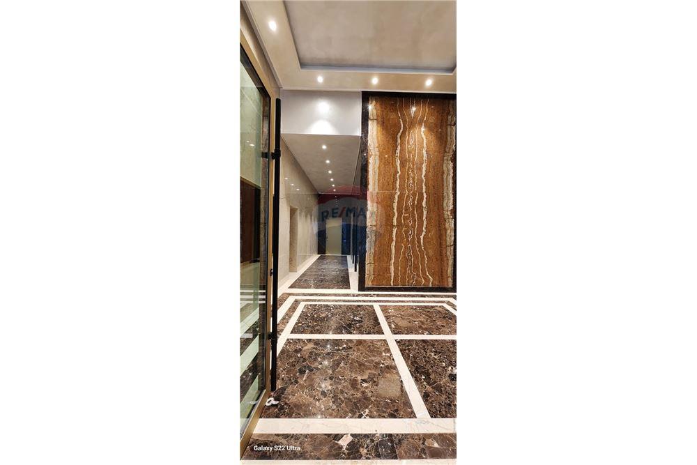 Sjellim ne treg apartament luksoz te tipologjise 2+1+2+verande!