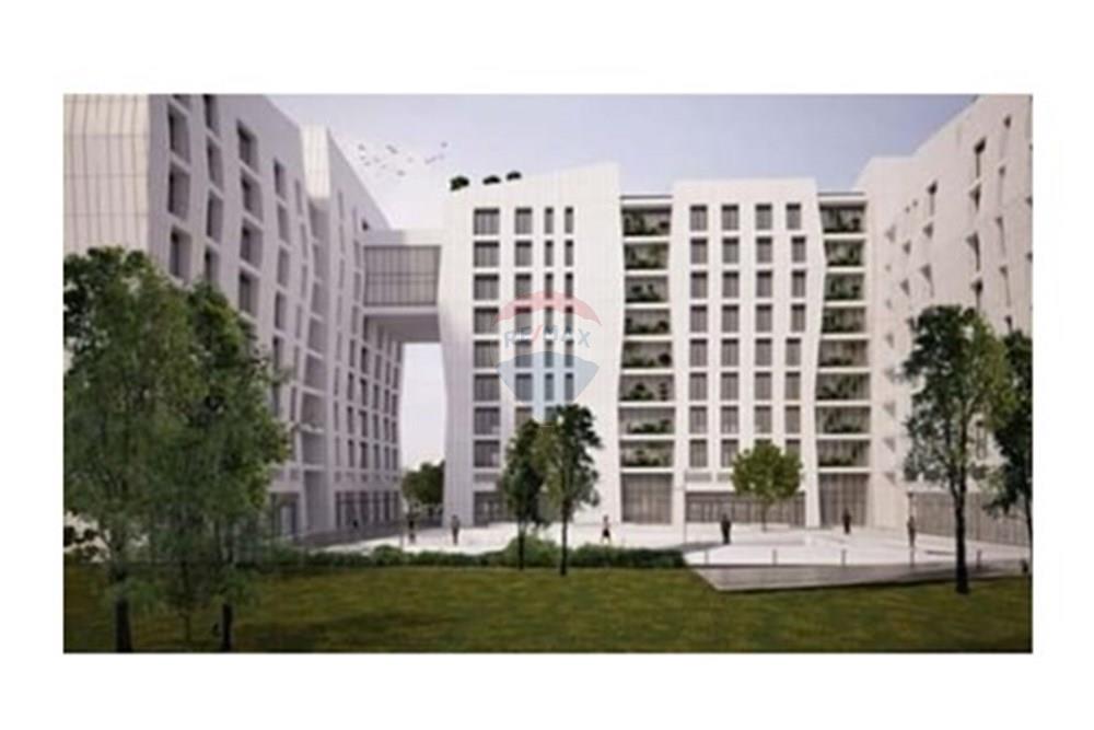 Apartment located in one of the largest and most quality complexes in the porcelani area. (3)