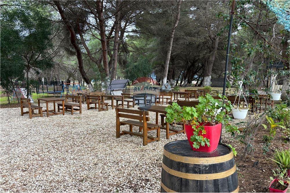 Atividade comercial à venda pertinho do porto de Vlorë (7)