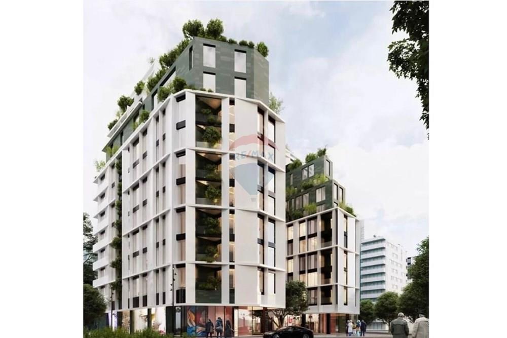 Apartamenti ndodhet tek komuna parisit prane rrethrrotullimit. (3)