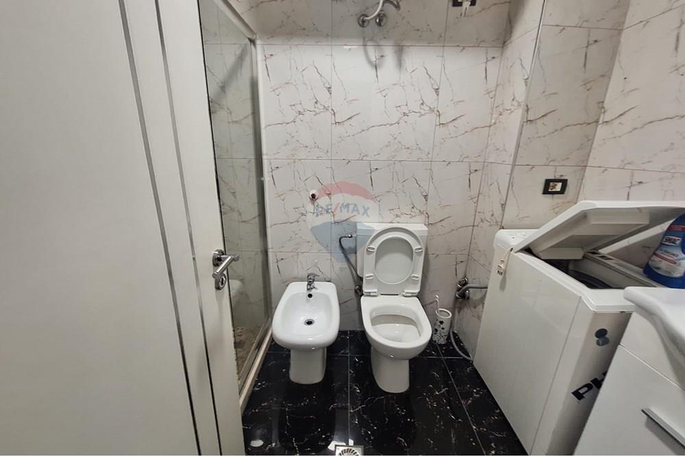 Apartment zum verkauf 2+1+2 + parkplatz an der dritan hoxha straße