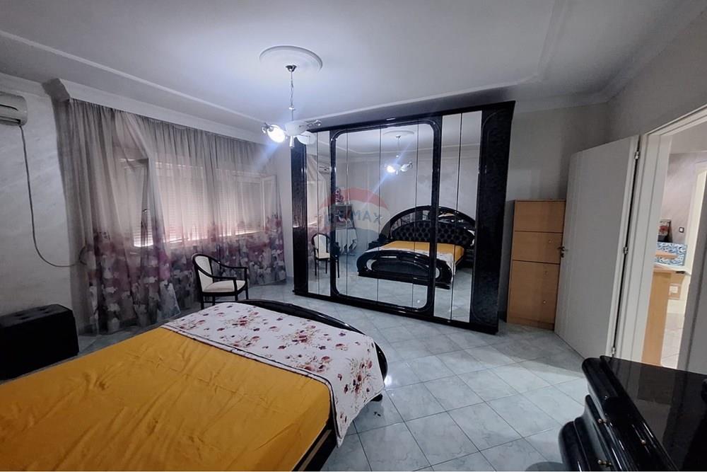Apartment zum verkauf 2+1+2 + parkplatz an der dritan hoxha straße