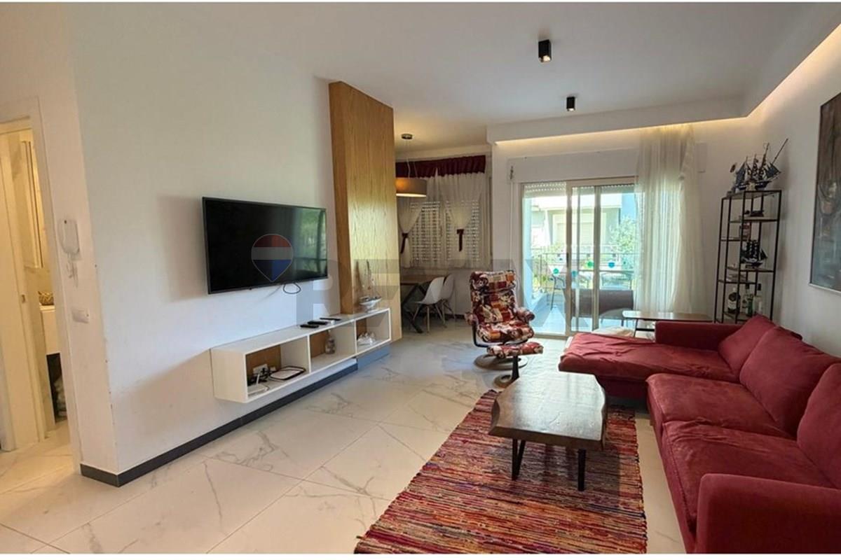 Apartamento en venta 2+1+2 con plaza de parking perla resort, gjiri i lalzit