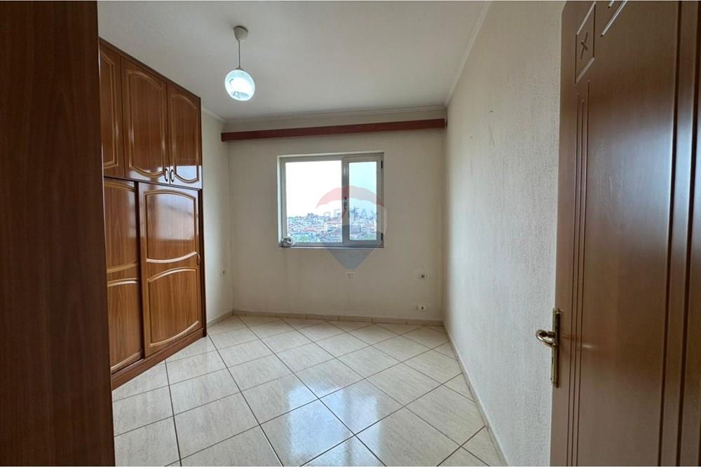 Apartamento en venta 2+1+2 calle rexhep pinari, selitë