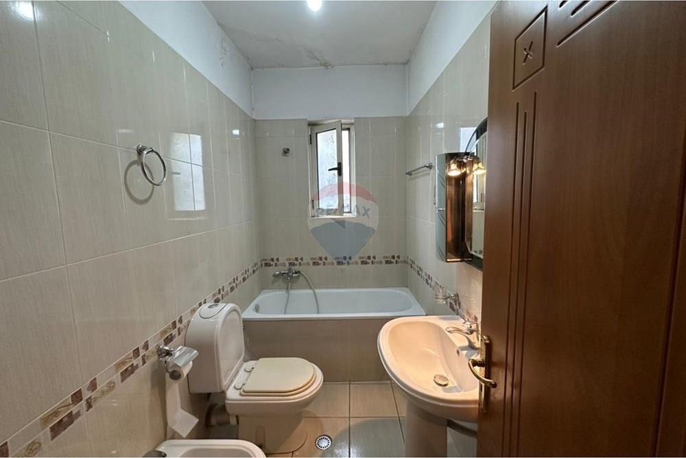 Apartamento en venta 2+1+2 calle rexhep pinari, selitë