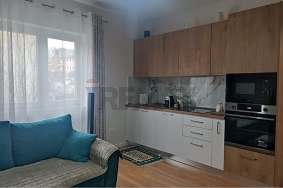 Appartement à louer 1+1 près de l'école osman myderrizi